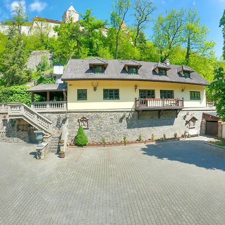 Resort U Jelena Krivoklat Exterior photo