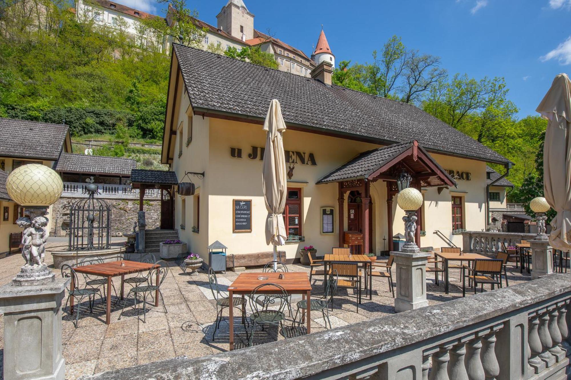 Resort U Jelena Krivoklat Exterior photo