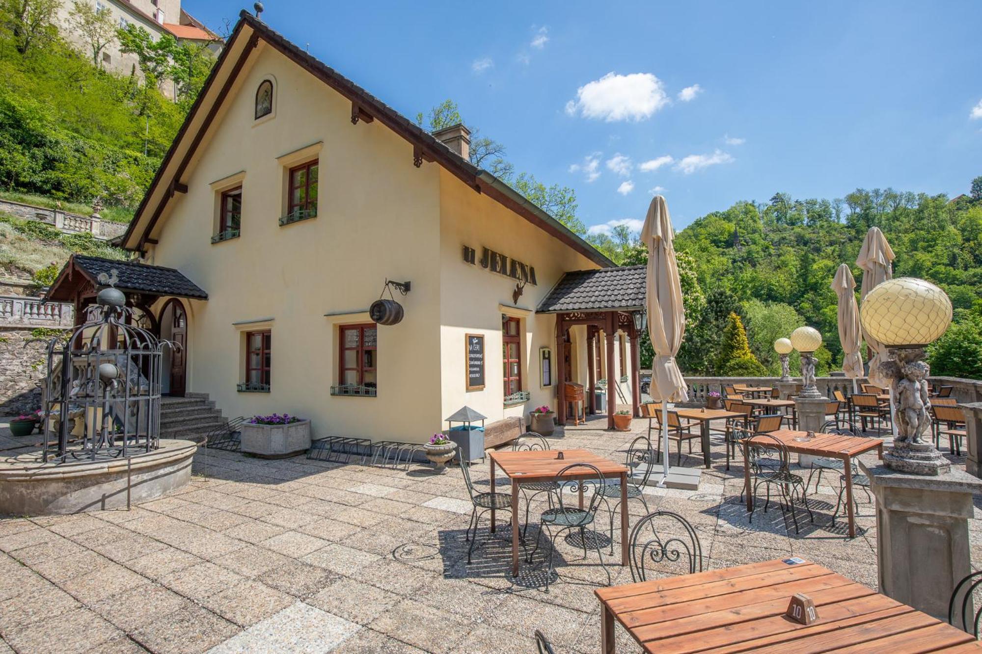 Resort U Jelena Krivoklat Exterior photo